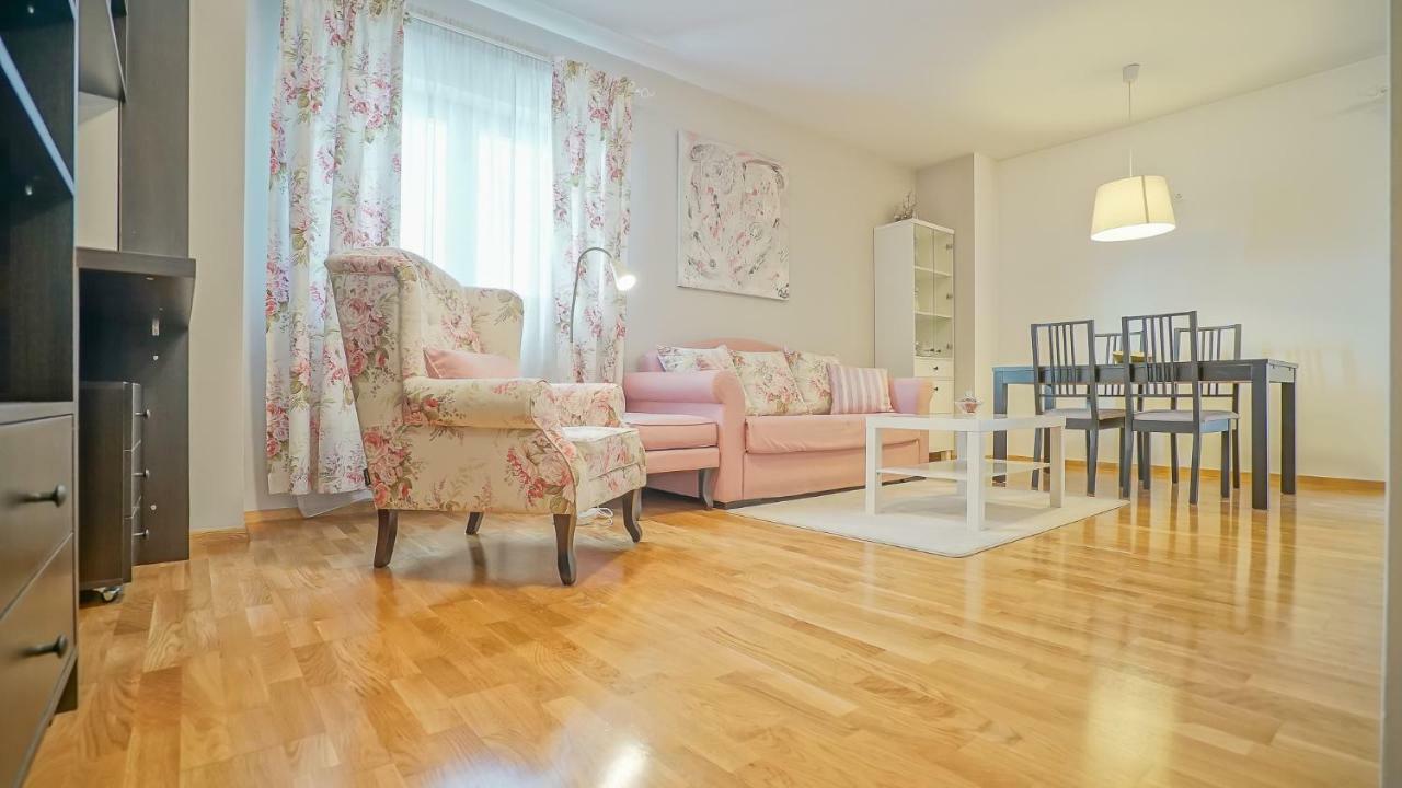 Cn2I Luxury Accommodation/Privilegio8 Μπρασόβ Εξωτερικό φωτογραφία